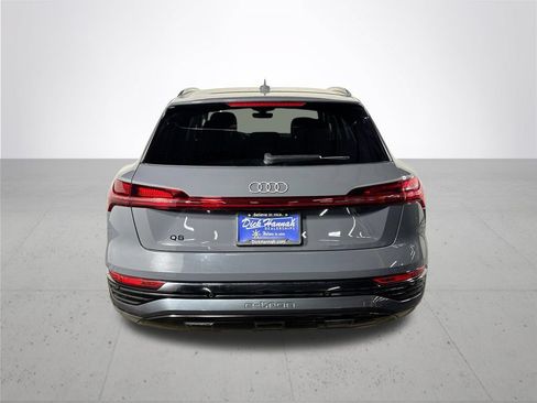 Used 2024 Audi Q8 e-tron Premium Plus AWD/4WD image 7