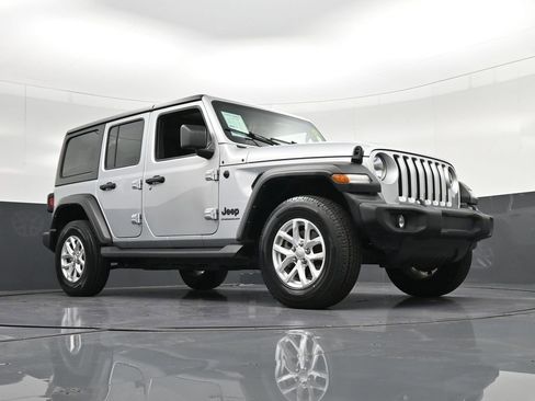 Used 2023 Jeep Wrangler Unlimited Sport AWD/4WD image 25
