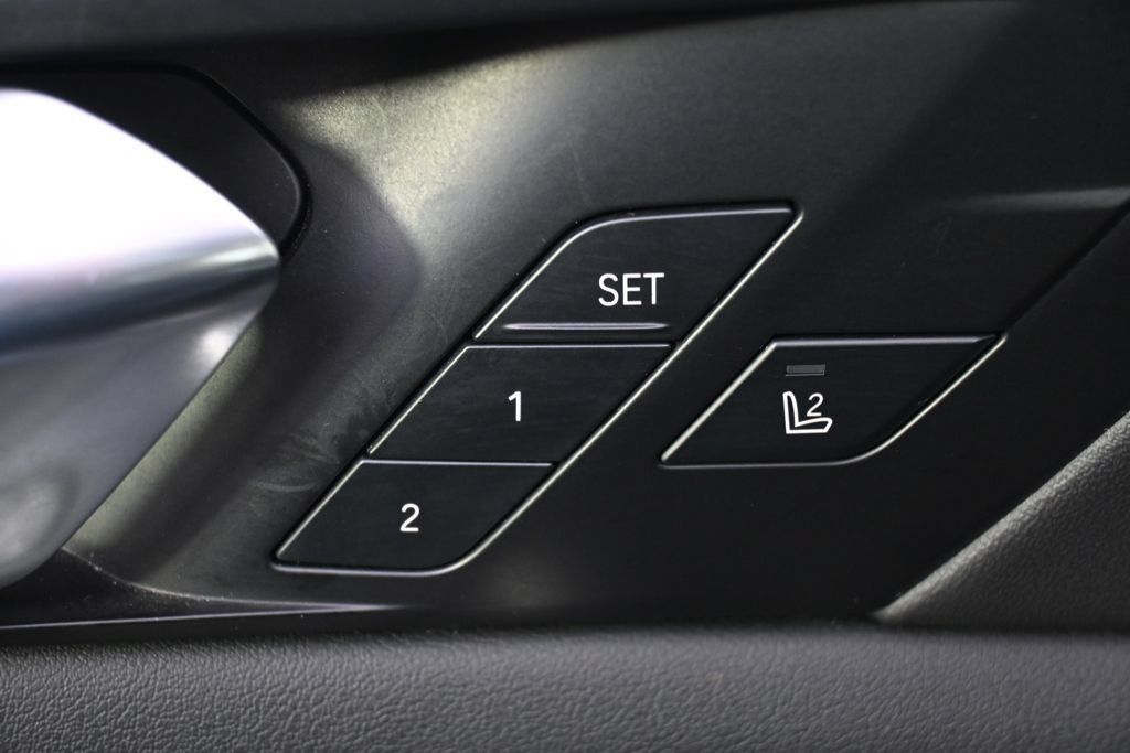 Used 2024 BMW X5 xDrive40i AWD/4WD image 24