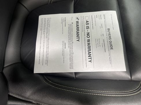 Used 2023 Chevrolet Traverse LT image 27