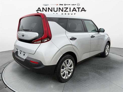 Certified 2021 Kia Soul LX image 5