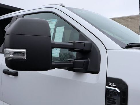 New 2026 Ford F550 4x4 Supercab Super Duty image 29