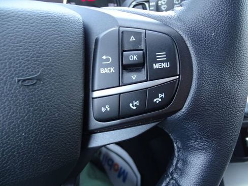 Used 2020 Ford Explorer XLT w/ Equipment Group 202A RWD image 14