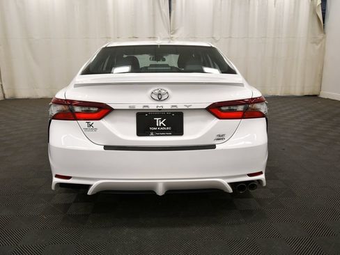 Used 2024 Toyota Camry SE AWD/4WD image 6