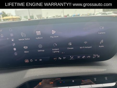 Used 2025 Buick Enclave Preferred AWD/4WD image 22
