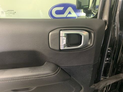 Used 2022 Jeep Wrangler Unlimited Sahara w/ Cold Weather Group image 32