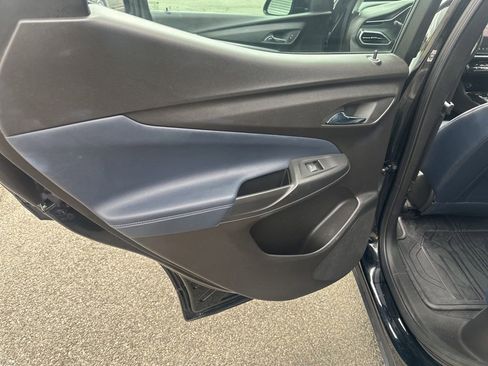 Used 2023 Chevrolet Bolt EUV LT w/ Convenience Package FWD image 23