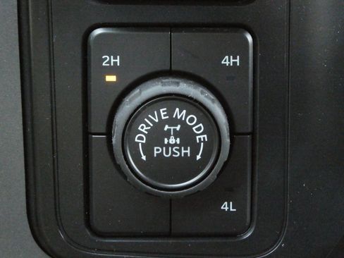 New 2025 Ford F150 XLT w/ Equipment Group 302A MID image 14