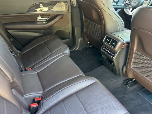 Used 2022 Mercedes-Benz GLS 450 4MATIC image 31