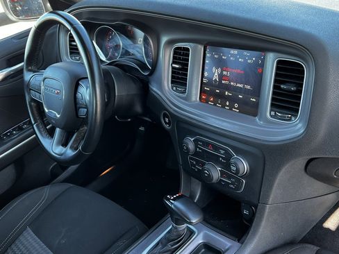 Used 2023 Dodge Charger SXT image 5