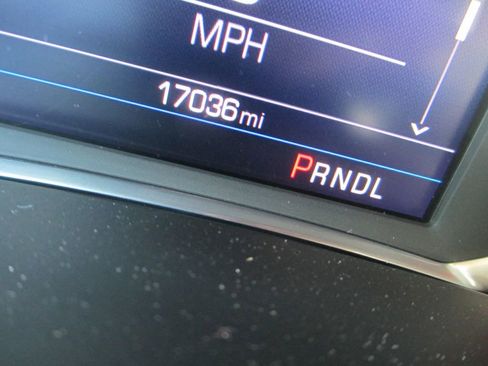 Used 2019 Chevrolet Blazer LT FWD image 28