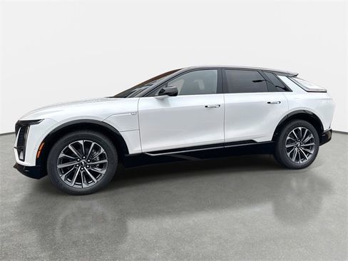 New 2025 Cadillac Lyriq Sport image 3