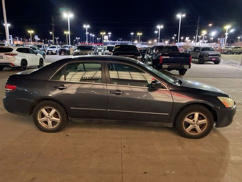 Used 2003 Honda Accord LX image 2