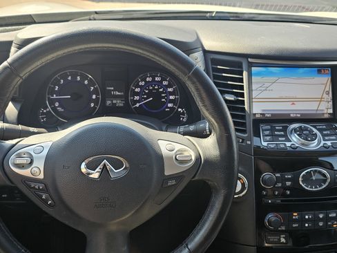 Used 2017 INFINITI QX70 2WD w/ Premium Package image 45