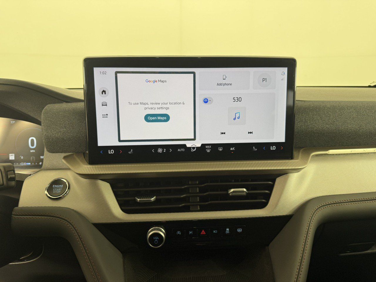Used 2025 Ford Explorer Active AWD/4WD image 19