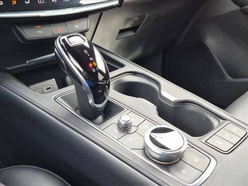 Used 2025 Cadillac XT4 Premium Luxury FWD image 20