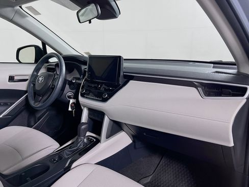 Certified 2023 Toyota Corolla Cross L AWD/4WD image 24