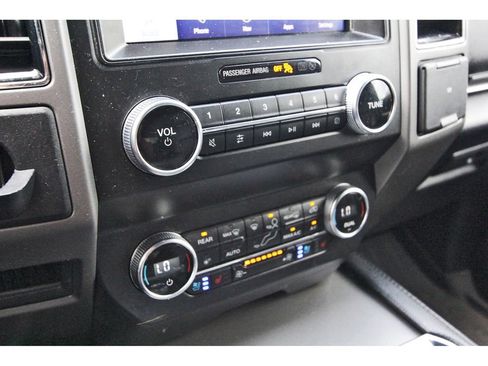 Used 2020 Ford Expedition XLT w/ Equipment Group 202A RWD image 25
