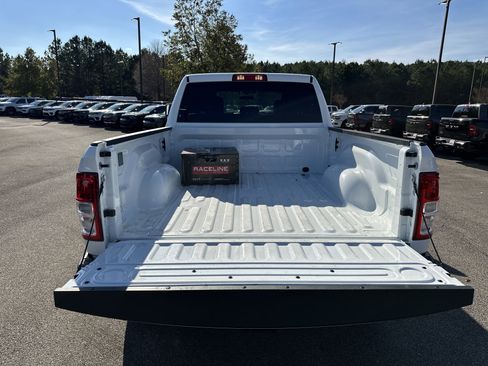 Used 2024 RAM 3500 Tradesman w/ Chrome Appearance Group image 18