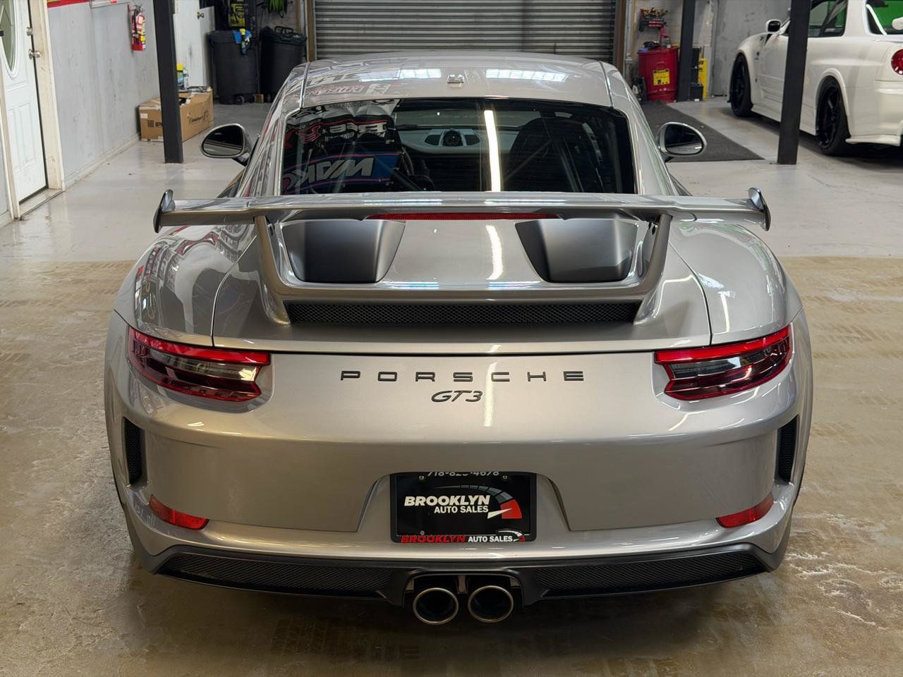 Used 2019 Porsche 911 GT3 RWD image 9