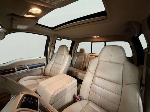 Used 2009 Ford F250 Lariat image 15