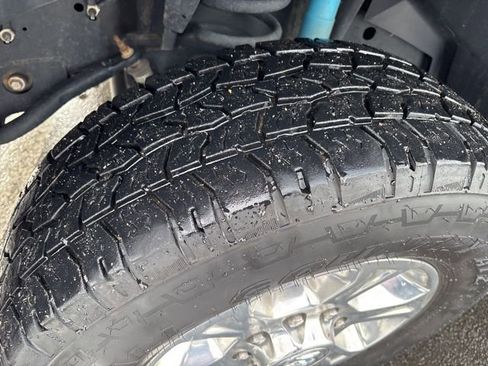 Used 2021 RAM 2500 Big Horn w/ Level 2 Equipment Group image 40