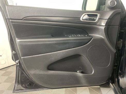 Certified 2021 Jeep Grand Cherokee Laredo X AWD/4WD image 6