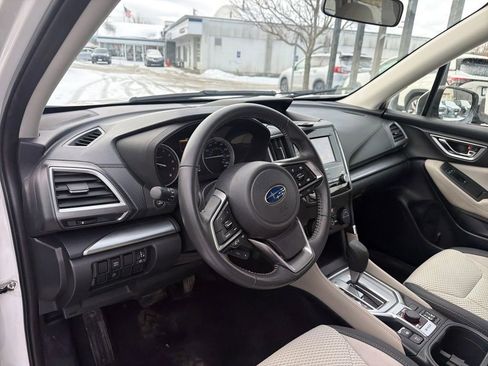 Used 2024 Subaru Forester Premium image 18