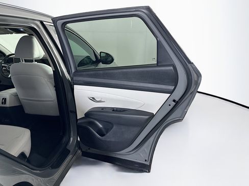 Used 2025 Hyundai Tucson SEL FWD image 31