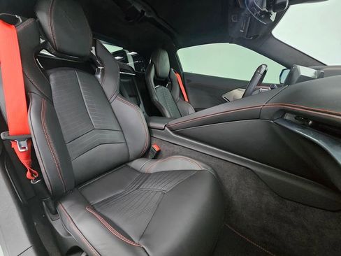 Used 2024 Chevrolet Corvette Z06 w/ Z07 Performance Package image 33