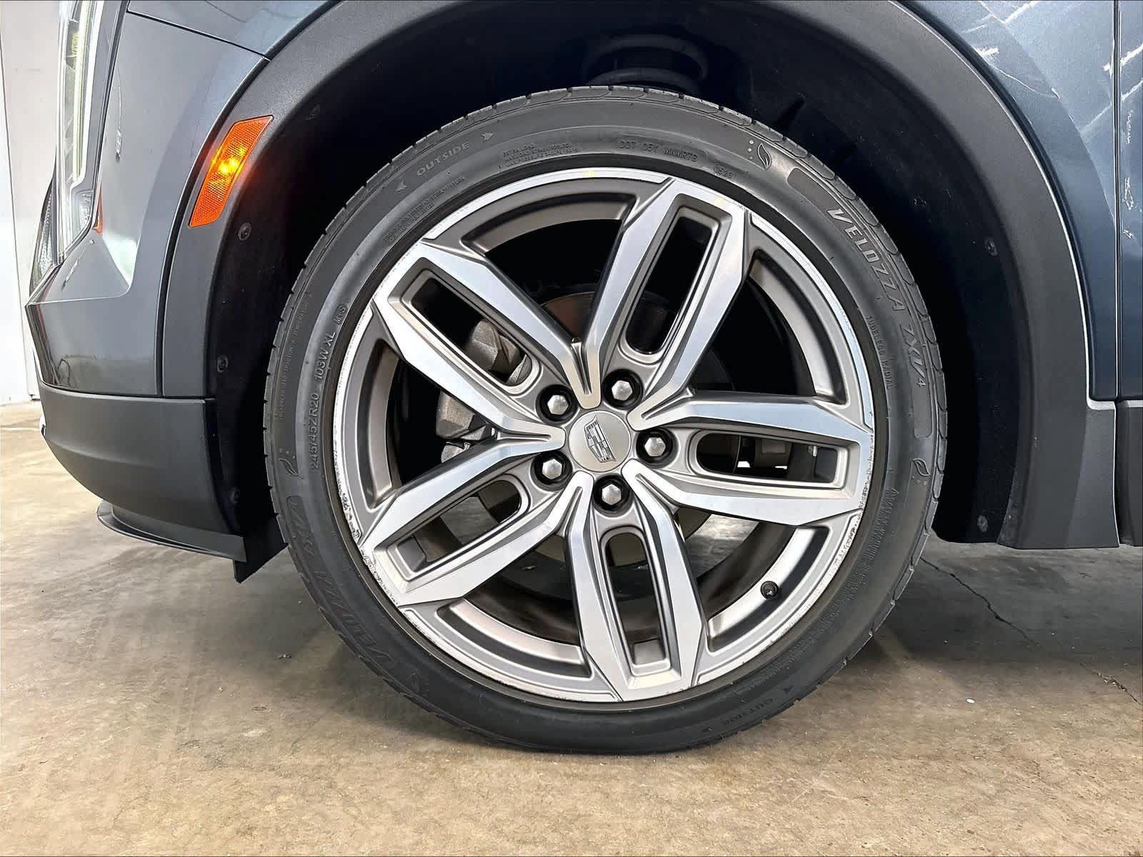 Used 2019 Cadillac XT4 Sport w/ Cold Weather Package FWD image 11