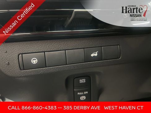 Certified 2025 Nissan Murano SV image 47