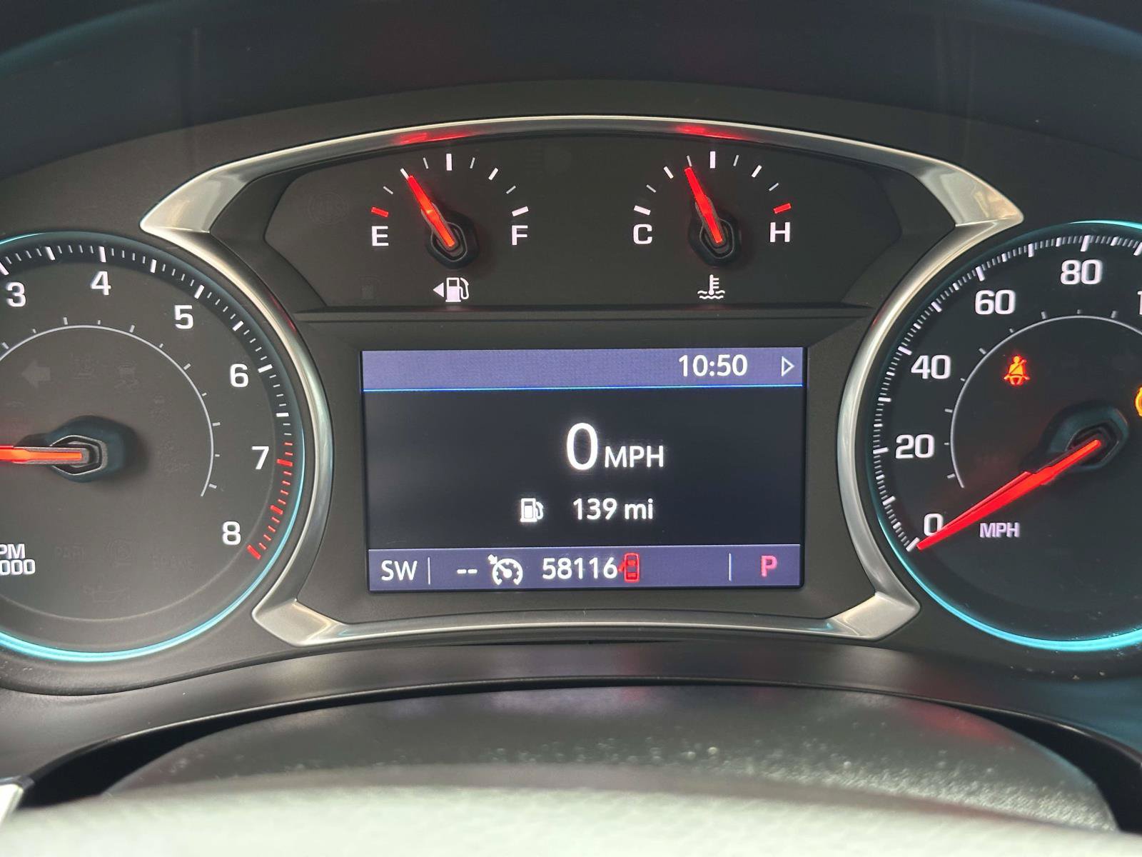 Used 2020 Chevrolet Traverse LT w/ Driver Confidence II Package AWD/4WD image 19