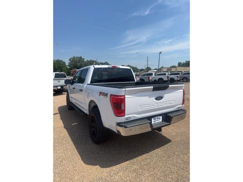 Used 2022 Ford F150 XLT w/ Equipment Group 301A Mid AWD/4WD image 16