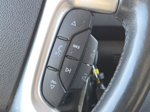 Used 2014 GMC Acadia SLT image 11