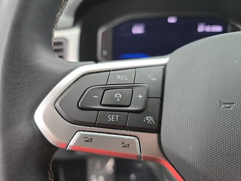 Used 2021 Volkswagen Atlas SEL AWD/4WD image 18
