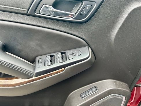 Used 2018 Chevrolet Tahoe LT AWD/4WD image 18