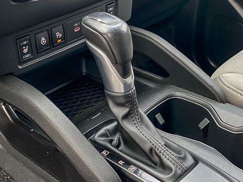 Used 2023 Nissan Frontier SV w/ SV Convenience Package image 18