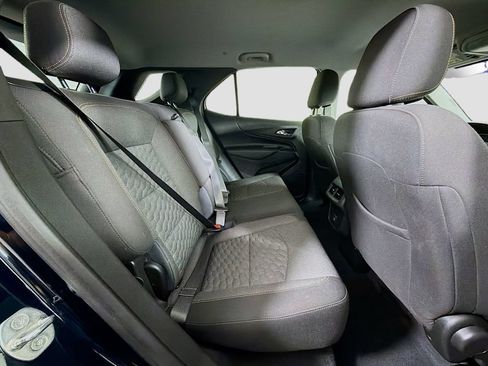 Used 2021 Chevrolet Equinox LT w/ Driver Convenience Package AWD/4WD image 28