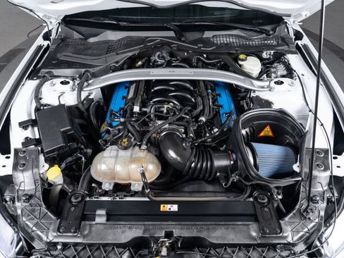 Used 2016 Ford Mustang Shelby GT350 w/ Technology Package RWD image 37