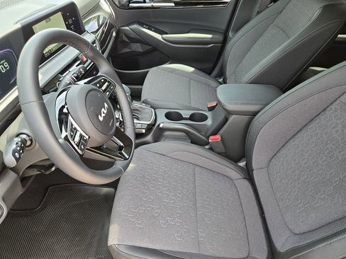 New 2026 Kia Seltos S FWD image 10