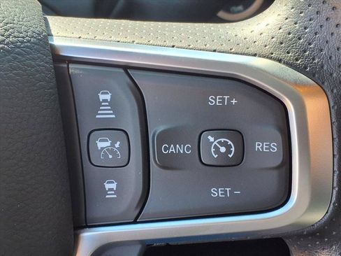 New 2025 RAM 2500 Tradesman AWD/4WD image 9