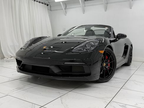 Certified 2025 Porsche 718 Boxster GTS image 9