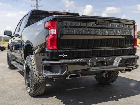 Used 2021 Chevrolet Silverado 1500 Custom Trail Boss w/ LPO, Dark Essentials Package image 3