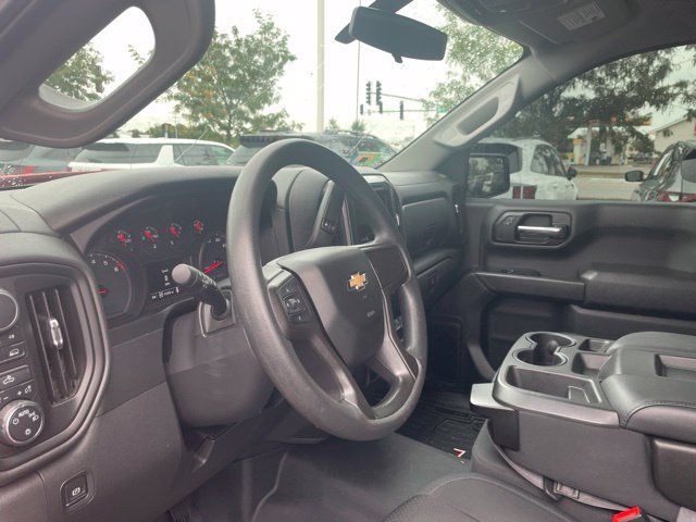 Used 2019 Chevrolet Silverado 1500 Custom w/ Custom Convenience Package AWD/4WD image 9