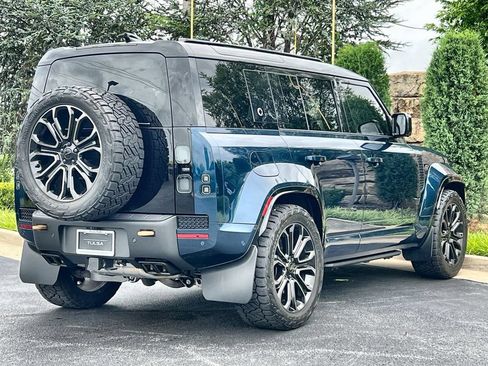 Certified 2026 Land Rover Defender 110 OCTA AWD/4WD image 5