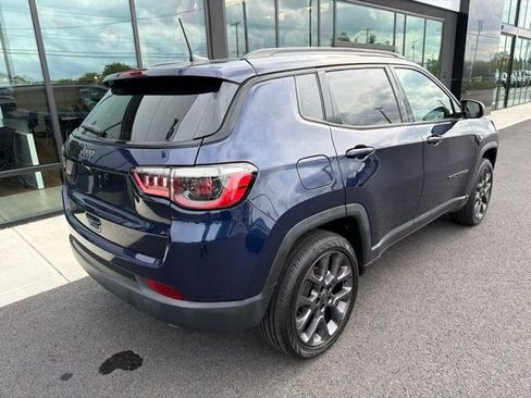 Used 2021 Jeep Compass Latitude AWD/4WD image 3