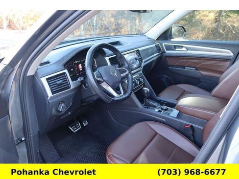 Used 2022 Volkswagen Atlas SEL R-Line image 21