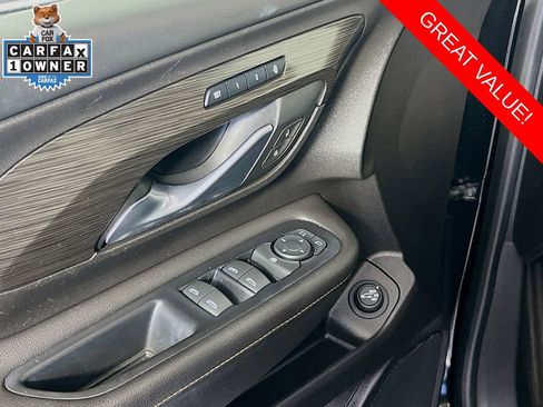 Used 2019 GMC Terrain SLT w/ Preferred Package FWD image 18