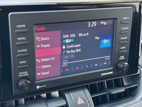 Used 2020 Toyota RAV4 LE image 20